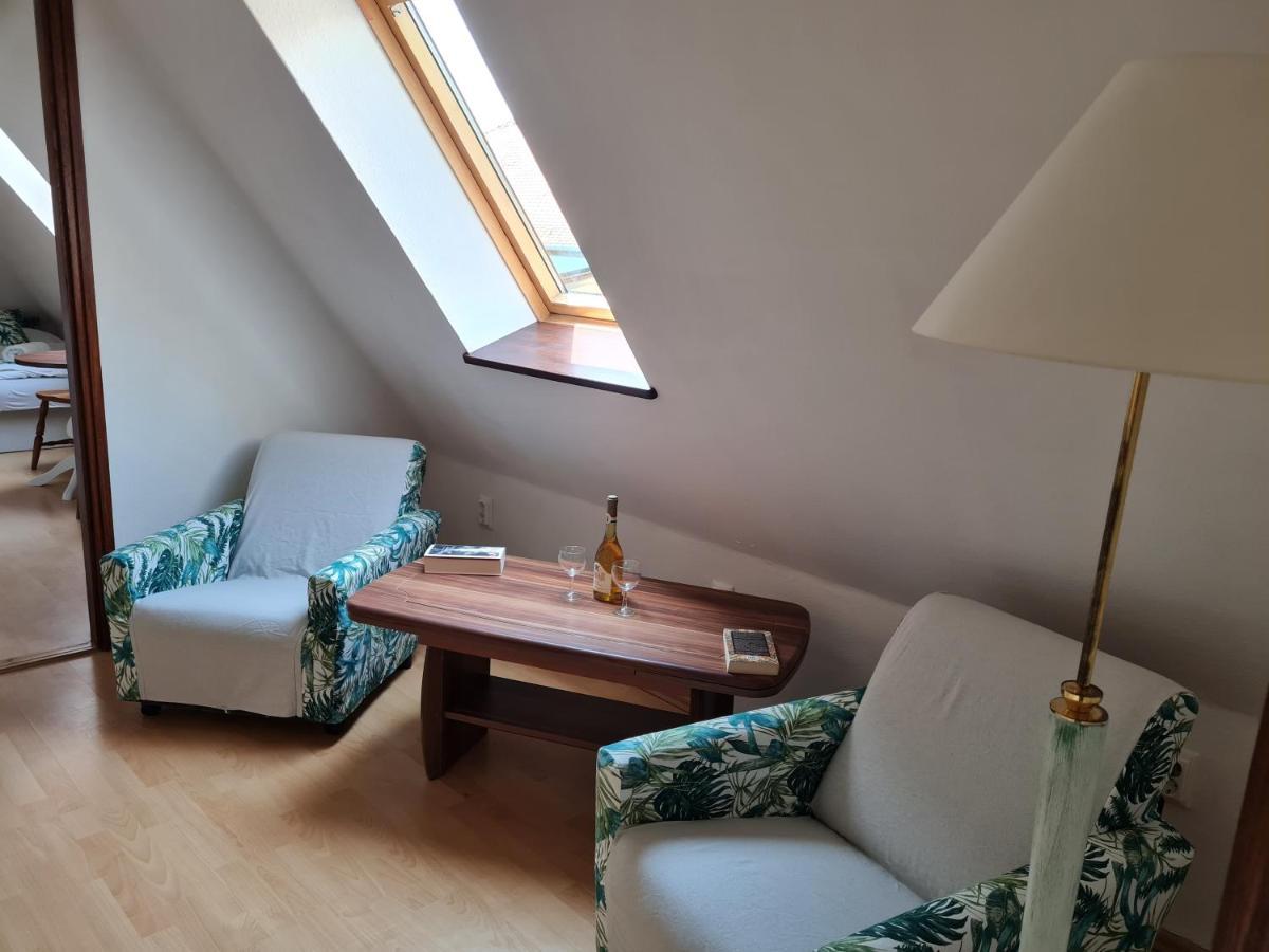 Tulipanvendeghaz Hotel Keszthely Ngoại thất bức ảnh