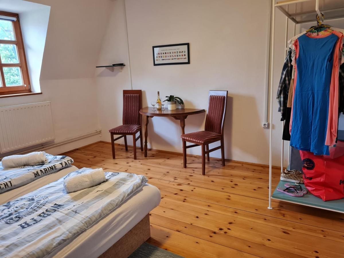 Tulipanvendeghaz Hotel Keszthely Ngoại thất bức ảnh